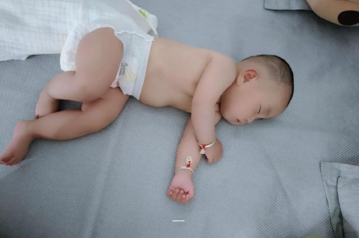 渑池孕妇肚子一跳一跳